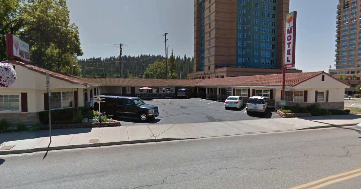 Flamingo Motel, Coeur d'Alene Roadtrippers