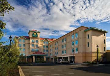 Photo of La Quinta Inn by Wyndham Vancouver Airport