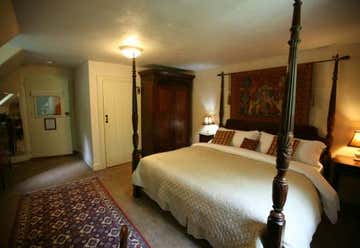 Photo of The Stone House Bed And Breakfast