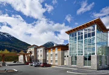 Photo of Sandman Hotel and Suites Squamish