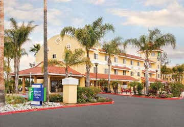Photo of Holiday Inn Express Hotel & Suites San Diego-Escondido