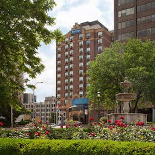 Travelodge Hotel Downtown Windsor