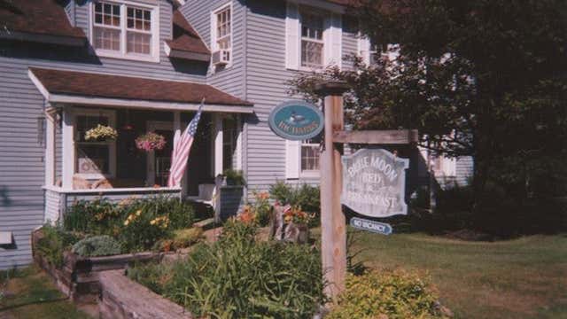 Blue Moon Bed And Breakfast Lake Placid Ny Roadtrippers
