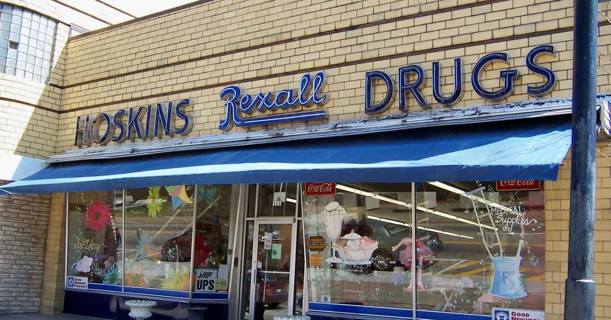 Hoskins Drug Store, Clinton Roadtrippers