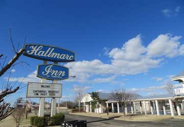 Photo of Hallmarc Inn