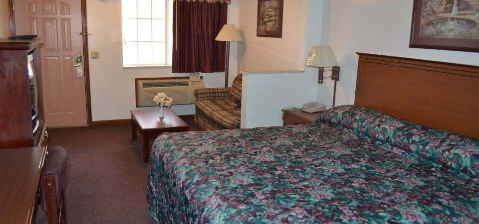 Photo of Relax Inn Motel & Suites