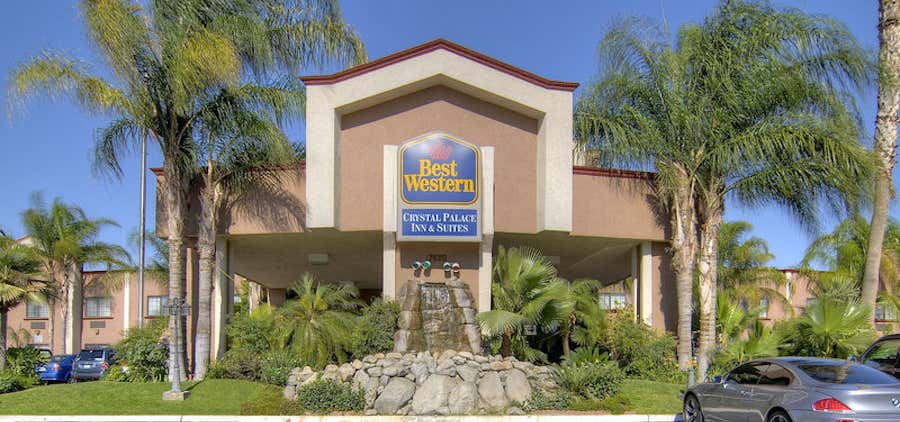 Photo of SureStay Plus Hotel by Best Western Bakersfield North