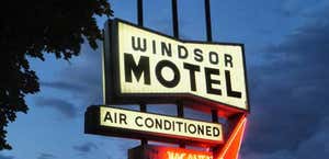The Lake George Windsor Motel