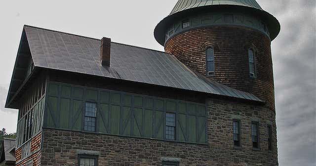 Round Barn, Allerton Roadtrippers