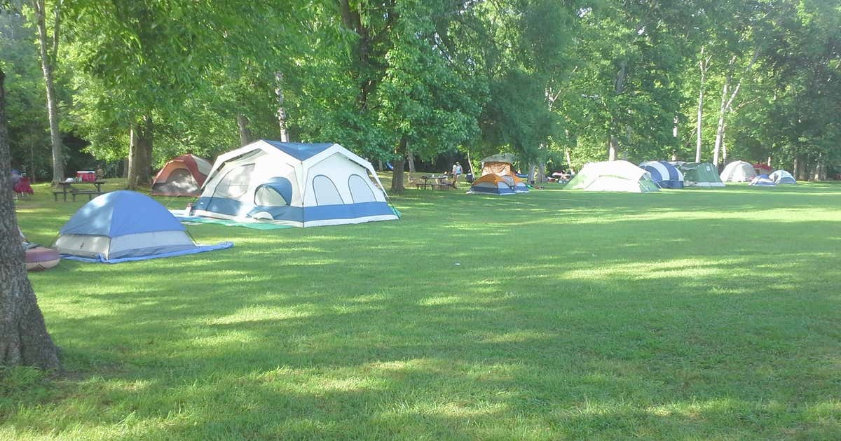 Cedar Creek RV Park & Outdoor Center, Cave Spring Roadtrippers