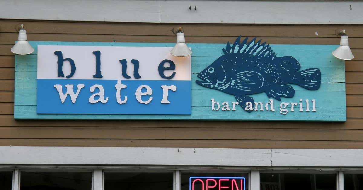 Bluewater Bar & Grill, Friday Harbor Roadtrippers