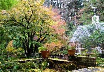 Photo of Leach Botanical Gardens