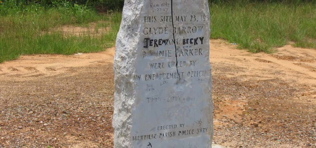 Photo of Bonnie & Clyde Ambush/Death Site Memorial