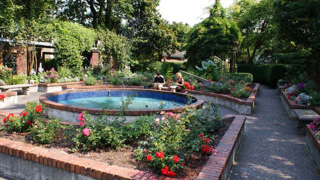 Park And Tilford Botanical Gardens