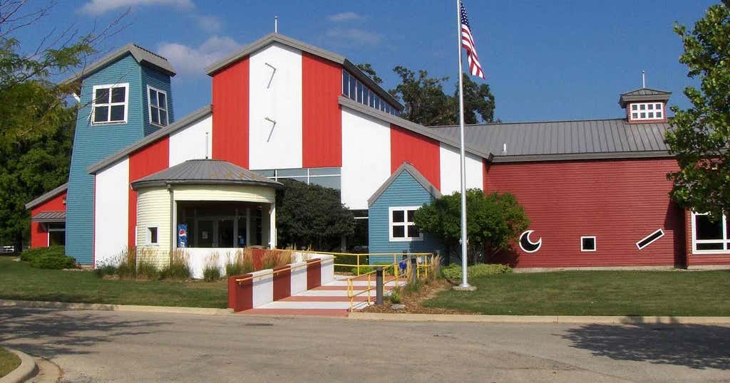 Exploration Station Bourbonnais Roadtrippers