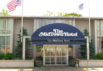 Photo of Midtown Hotel
