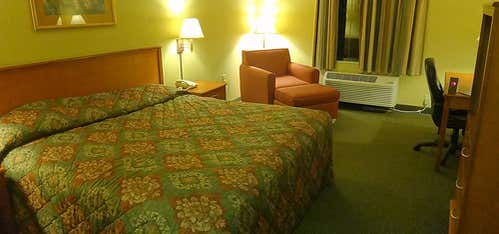 Photo of Country Hearth Inn & Suites Lexington