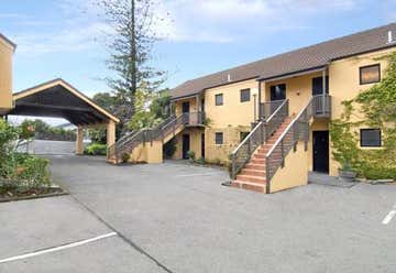 Photo of Royal Park Lodge