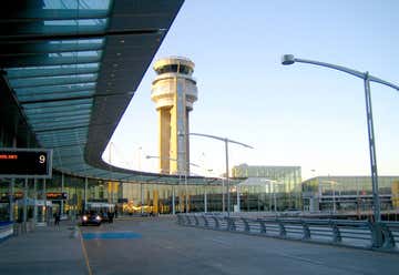 Photo of Pierre Elliott Trudeau International Airport