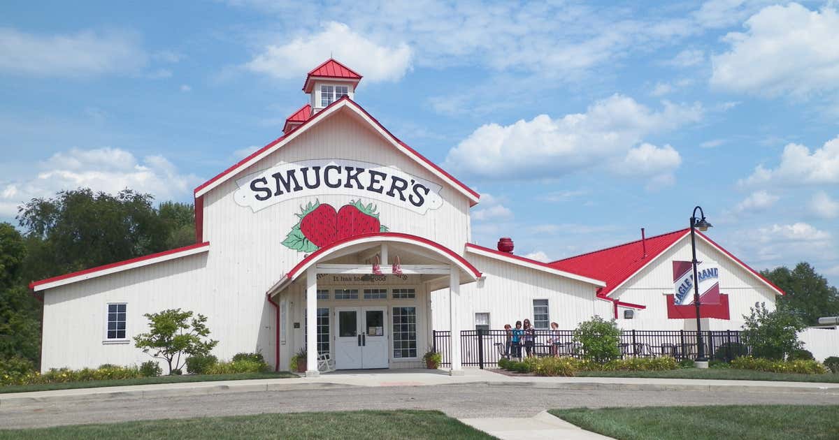 The J.M. Smucker Company Store and Café, Orrville Roadtrippers