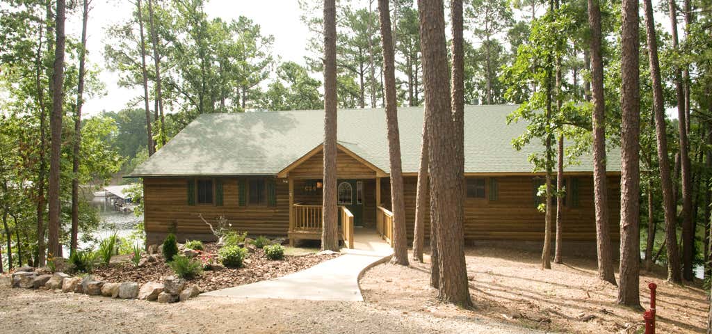 Photo of Degray Lake Cottages