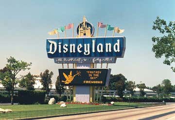 Photo of Disneyland Express Shuttle