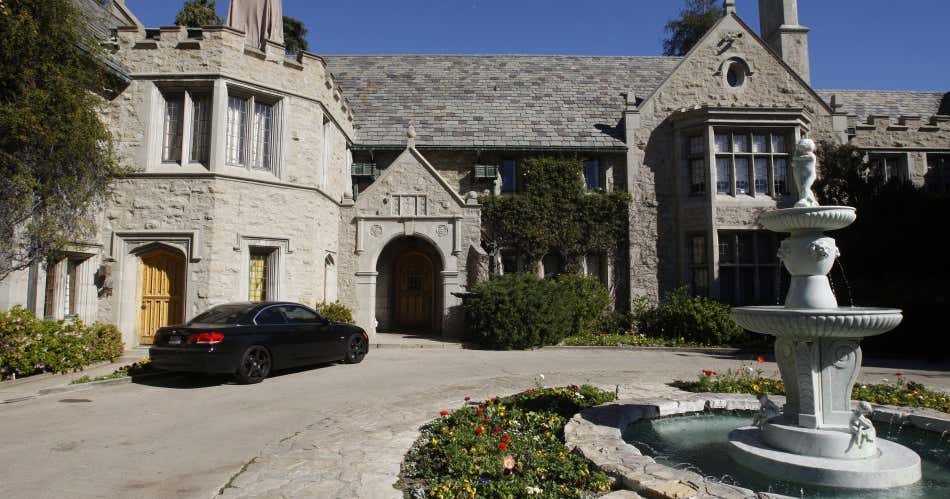 洋楽 A Night At The Playboy Mansion Dimitri From Paris - A Night At The Playboy Mansion - Amazon