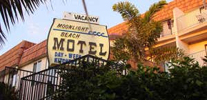 Moonlight Beach Motel