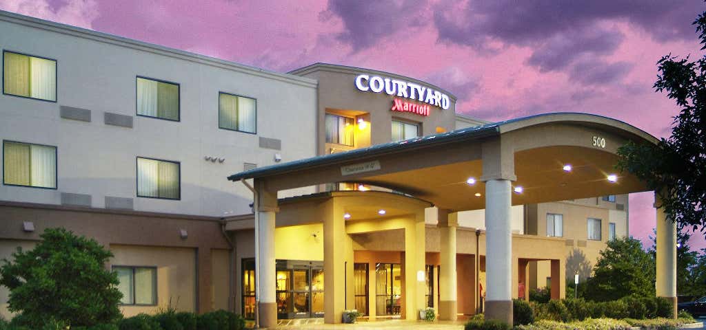 Photo of Courtyard By Marriott Kingston