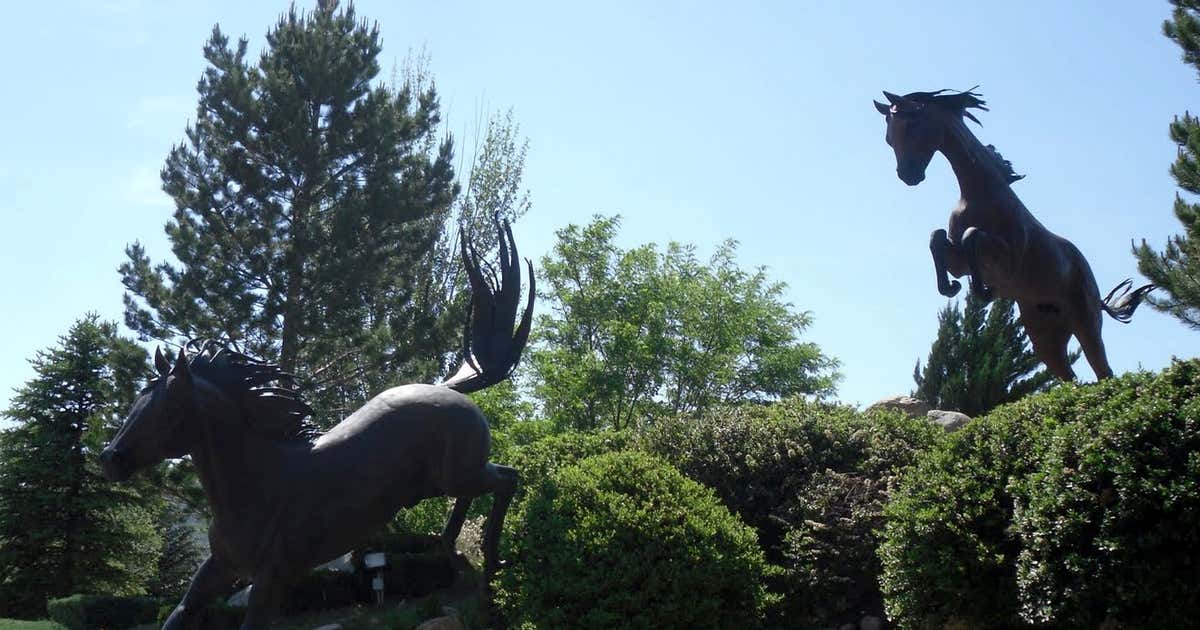 Galloping Horse Statues, Ruidoso Roadtrippers