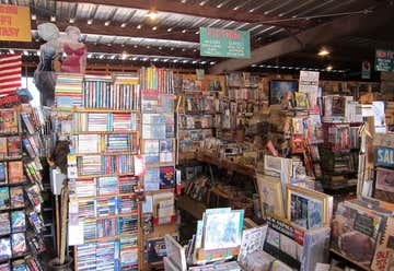 Photo of oasis bookstore