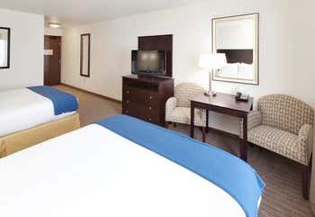Photo of Holiday Inn Express & Suites Omaha I-80