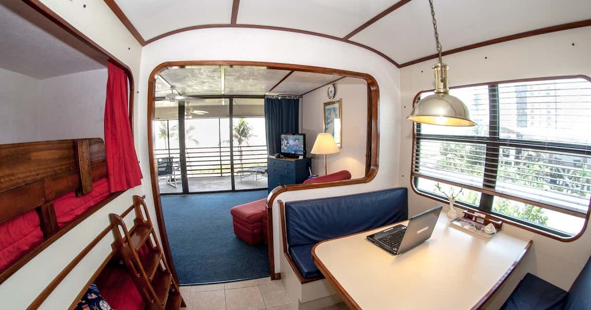 Mariners Boathouse & Beach Resort, Fort Myers Beach Roadtrippers