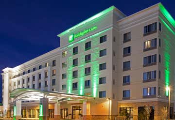 Photo of Holiday Inn Express & Suites Denver Airport