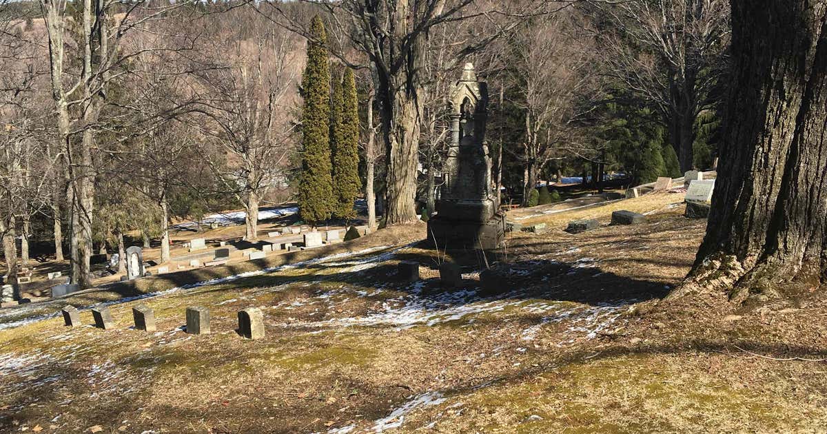 Sharon Springs Cemetery, Sharon Springs Roadtrippers