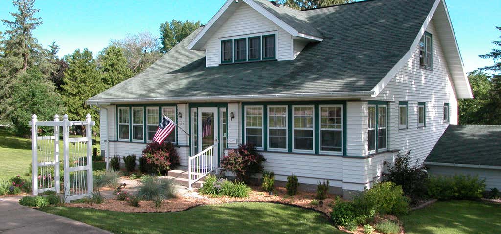 Photo of HIllcrest Hide-Away Bed and Breakfast