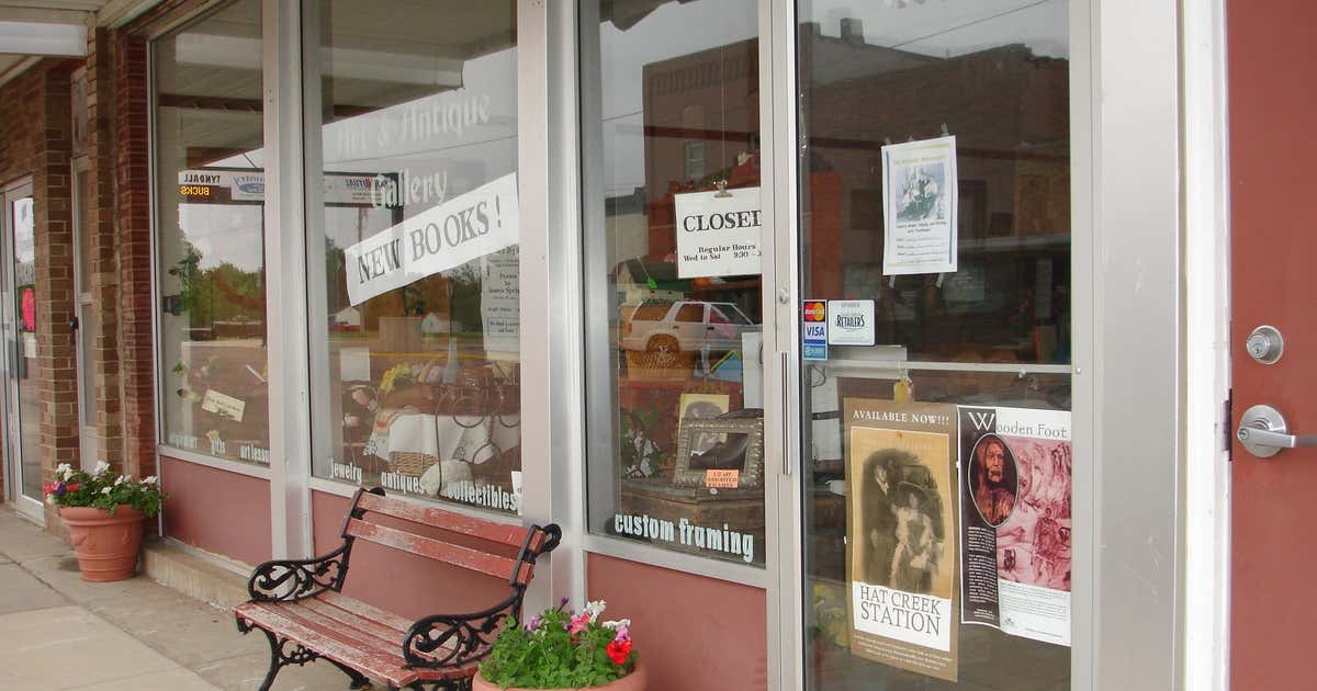 Tyndall's Art & Antique Gallery, Tyndall Roadtrippers