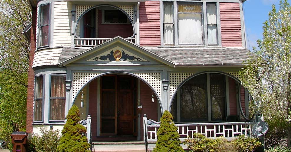 Tappan House Bed & Breakfast, Mansfield Roadtrippers