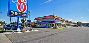 Motel 6 Fresno - Blackstone South #1325