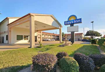 Photo of Days Inn Galleria Houston