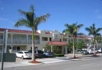 Photo of Inn At The Beach Resort