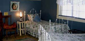 Grandma's House-Lockhart Bed & Breakfast Inn - Wyoming's 1st B&B