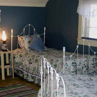 Grandma's House-Lockhart Bed & Breakfast Inn - Wyoming's 1st B&B