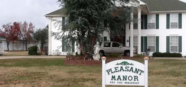 Photo of Pleasant Manor Bed and Breakfast