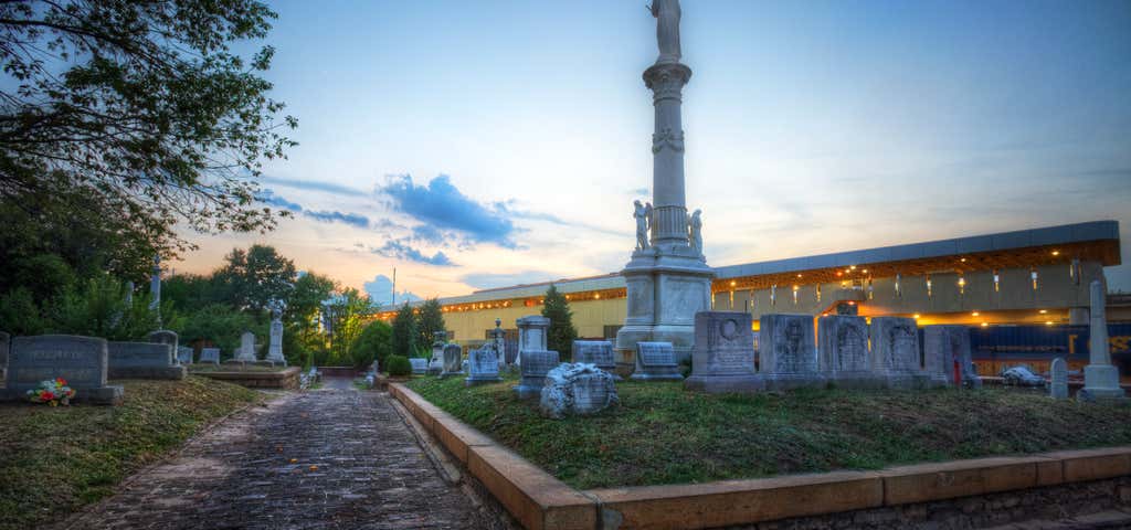 Photo of Oakland Cemetery