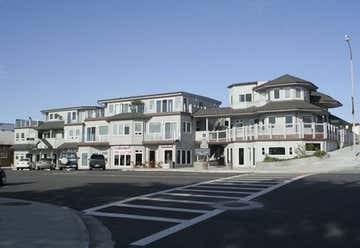 Photo of Cayucos Pier View Suites Hotel