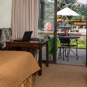 Foothills Inn