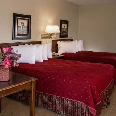 Foothills Inn
