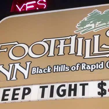 Foothills Inn