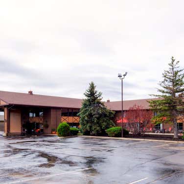 Foothills Inn